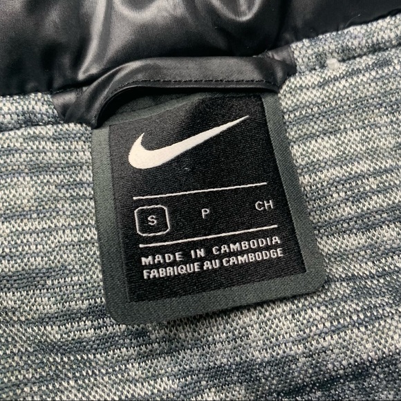 NWT Nike City Ready 1/4 Zip Training Jacket in Black Size Small - Picture 9 of 10